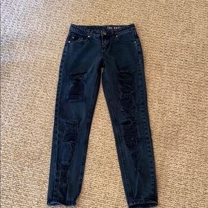 Cotton on 1991 jeans! 🐝